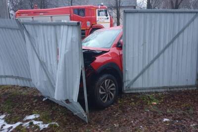 Две автодамы не смогли разъехаться на перекрестке в Костромском районе