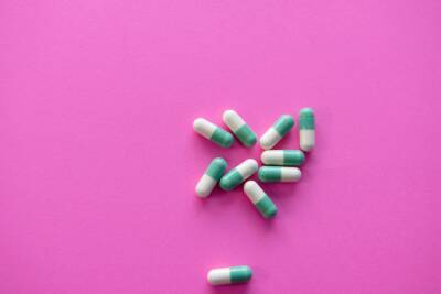 В США признали первые в мире таблетки против COVID-19 от компании Merck
