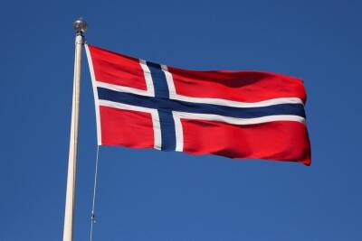Норвегия начала принимать туристов из России
