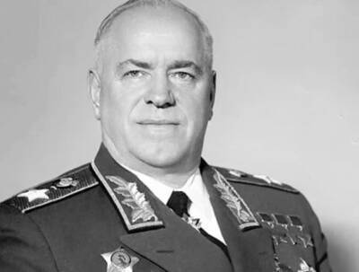 Шойгу поздравил военных с юбилеем маршала Жукова