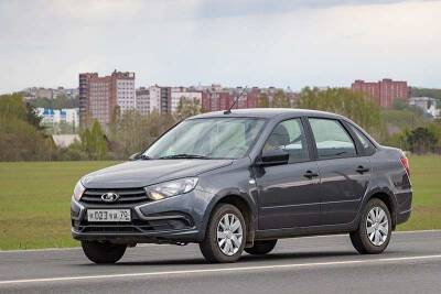 LADA Granta возглавила ТОП-5 самых доступных автомобилей в России