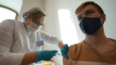 В Липецкой области ввели обязательную вакцинацию для студентов и пожилых
