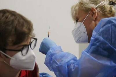В Курской области подростков начнут прививать от COVID-19 вакциной «Спутник М» в середине декабря
