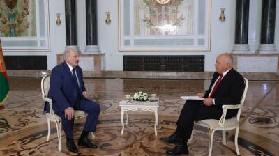 «До фашизма доходят»: Лукашенко высказался об армии Украины