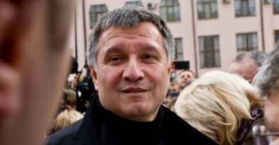 Аваков заявил, что "пересекался" с Ахметовым в Вильнюсе, но никаких встреч с ним не было