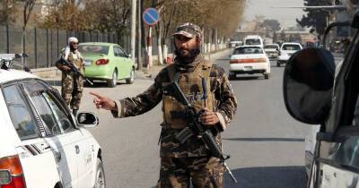 Талибы захватили два КПП на границе с Ираном