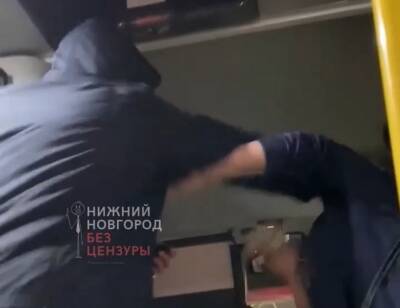 Полиция заинтересовалась дракой между кондуктором и пассажиром в нижегородской маршрутке