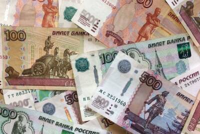 Минимальная зарплата в Петербурге на 2022 год вырастет до 21,5 тысячи рублей