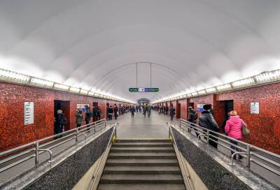 Станция метро "Маяковская" вновь принимает посетителей