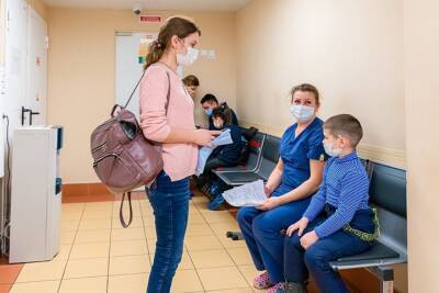 Эдуард Лысенко - Москвичи подали более 100 тысяч заявок на прикрепление к детским поликлиникам онлайн - vm.ru - Москва - Москва