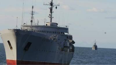 В ФСБ РФ устроили истерику из-за украинского корабля "Донбасс" в Азовском море