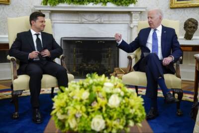 Байден заверил Зеленского в поддержке США суверенитета Украины