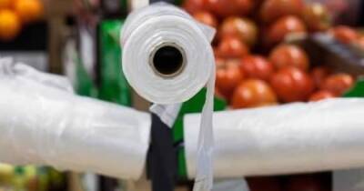Законопроект о запрете бесплатных пластиковых пакетов в Украине вступил в силу