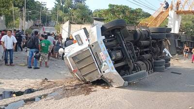 В ДТП с грузовиком в Мексике погибли 53 человека