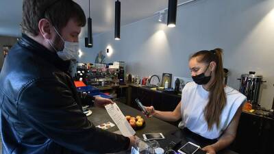 Малый бизнес попросил Госдуму смягчить нормы законопроекта о QR-кодах