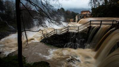 Ливни на севере Испании привели к наводнениям