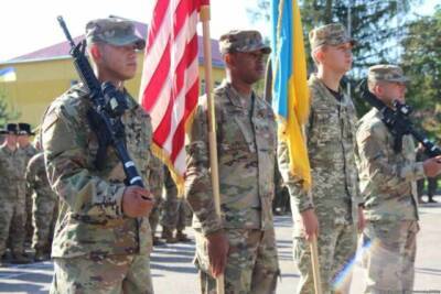 Полковник США предлагает потратить миллиарды на защиту Киева от воображаемой войны с РФ