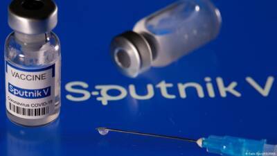 Россия поставила почти 2 млн доз вакцины "Спутник V" в Сербию