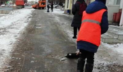 Алан Марзаев - Администрация отчиталась о борьбе с гололедом на улицах Уфы - mkset.ru - Башкирия - Уфа