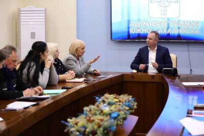 Мэрия Южно-Сахалинска успокаивает активистов по вопросу реновации, грозящих судом, все теми же словами