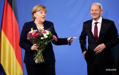 Ангела Меркель - Меркель - СМИ узнали, как прошел первый день Меркель на пенсии - korrespondent.net - Украина - Германия