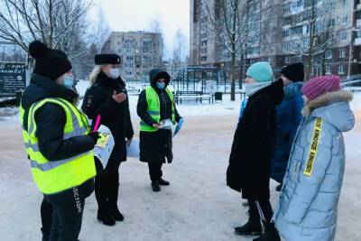 В Рославле родительский патруль контролирует соблюдение ПДД школьниками