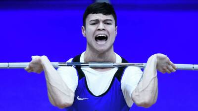 Штангист Гараев выигал бронзу чемпионата мира в весе до 67 кг