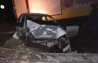 В Смоленске нетрезвый водитель с наркотиками попал в аварию