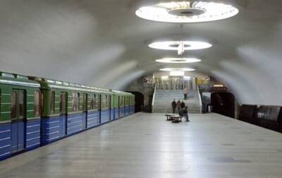 В Харькове в тоннель метро проник неизвестный: движение остановили