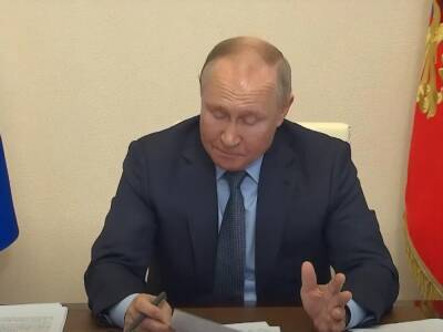 "Хотите нас превратить в Московию?" Путин поругался с режиссером Сокуровым на онлайн-встрече с членами Совета по правам человека