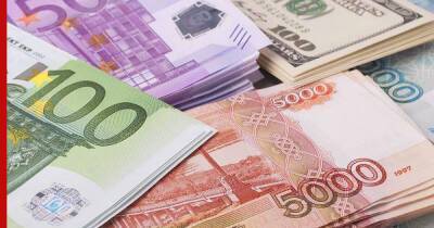 Курс рубля обновил трехнедельные максимумы к доллару и евро на фоне дорожающей нефти