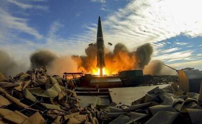 Бывший замглавы Генштаба ВСУ Романенко: Россия может дать одномоментный залп 300 ракетами «Искандер» и атаковать Киев