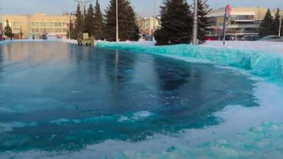 Синий снег шокировал жителей Кемерово
