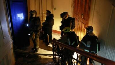 В Екатеринбурге несколько десятков человек эвакуировали из-за пожара в многоэтажном доме