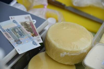 В Волгограде оштрафовали 3 ИП за торговлю сыром без маркировки