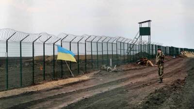 В случае «нападения России» на Украину ее защитит воздушный щит, а не «стена» — мнение
