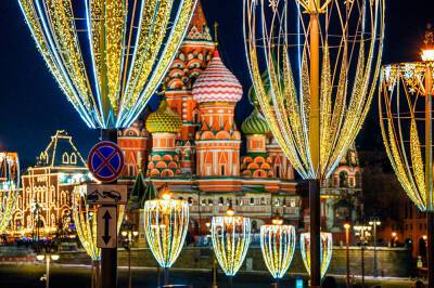 Собянин рассказал о новогоднем украшении Москвы