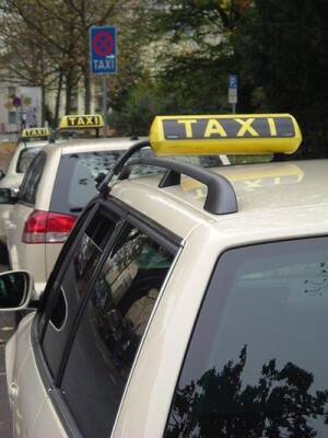 В Берлине теперь можно заказывать такси 2G