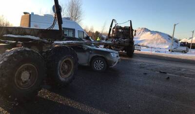 2 человек пострадали в жестком ДТП на автотрассе Тюмень — Ханты-Мансийск