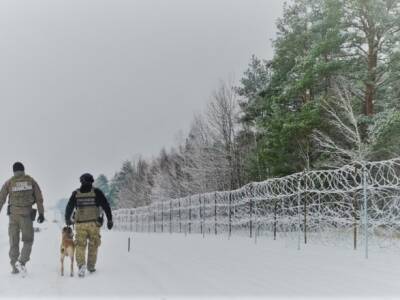 Ситуация на границе с Беларусью: польских офицеров белорусские службы ослепили и забросали камнями