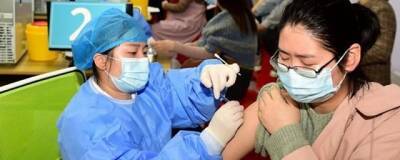 В Китае более 80% жителей полностью вакцинировались от коронавируса