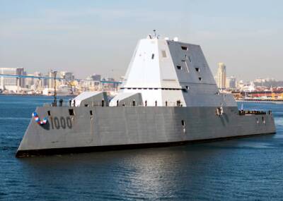 Американцы высмеяли ржавый «камуфляж» эсминца USS Zumwalt ВМС США