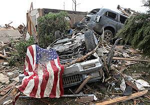 Мощный торнадо в США привел к более 50 жертвам. ФОТО