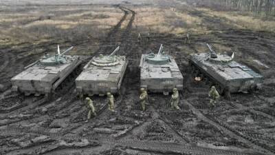 Россия провела боевые стрельбы возле границ Украины