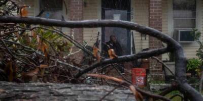 Из-за урагана: в США двести тысяч человек остались без света