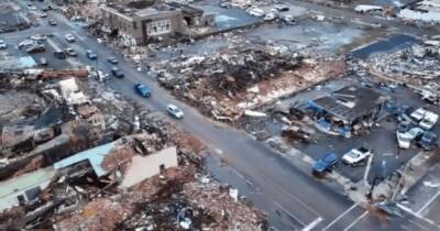 Сносил города: на несколько штатов США обрушился мощный ураган, больше 70 погибших (видео)