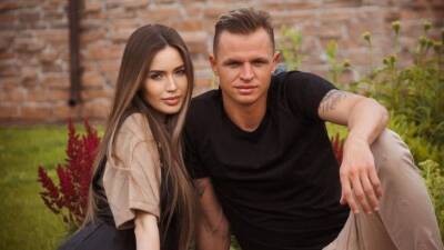 Дмитрий Тарасов подробно рассказал об интимной жизни с Анастасией Костенко