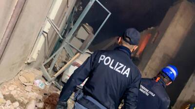 На Сицилии 12 человек пропали без вести при взрыве газа в доме