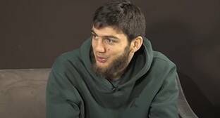 Чеченский боксер Саламов проиграл бой за титул чемпиона мира