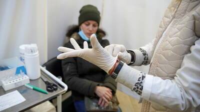В России за сутки провели 562 тысячи тестов на коронавирус